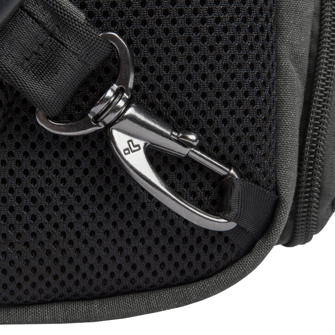variant:42999673258176 Travelon Metro Anti-Theft Sling Black