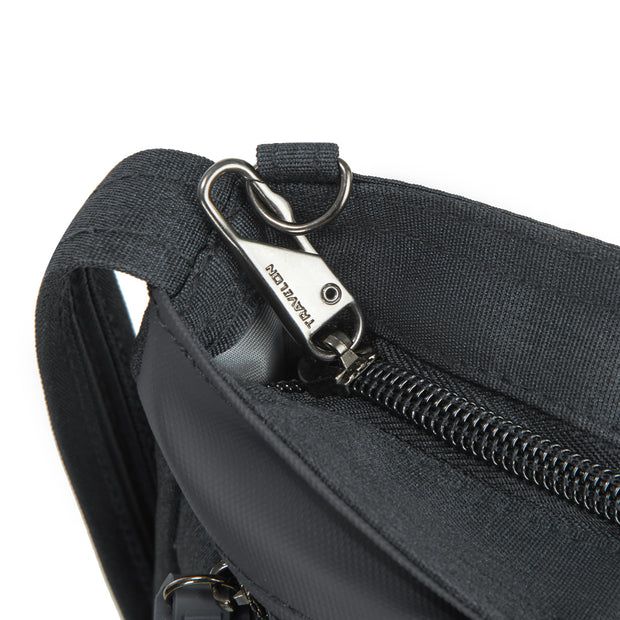 variant:46316914966720 Travelon Metro Anti-Theft Saddle Crossbody
Gray Heather