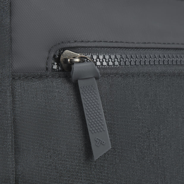variant:46316914966720 Travelon Metro Anti-Theft Saddle Crossbody
Gray Heather