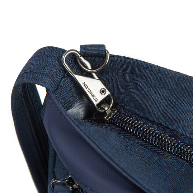 variant:46316909363392 Travelon Metro Anti-Theft Saddle Crossbody
Navy Heather
