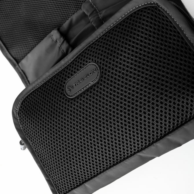 variant:46348700451008 Travelon Compact Organizer Black