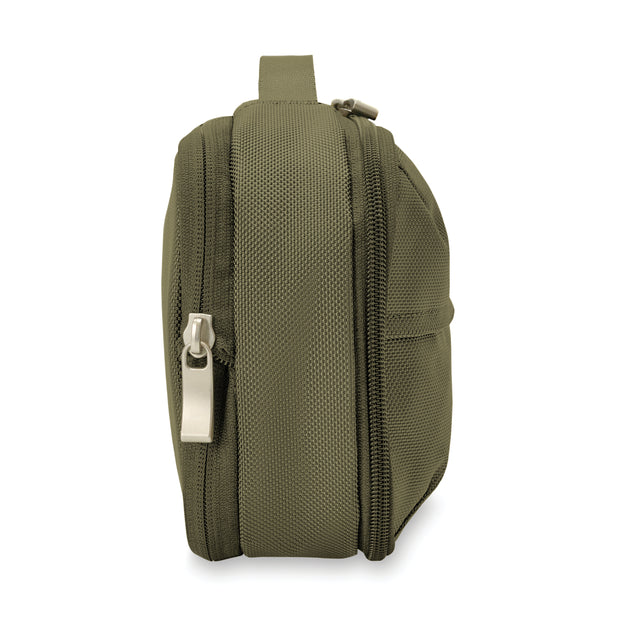 variant:46584183783616 Baseline Expandable Essentials Kit Olive