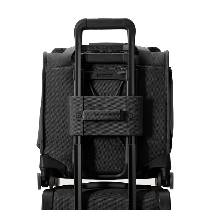 variant:43449878216896 Baseline Cabin Spinner Black