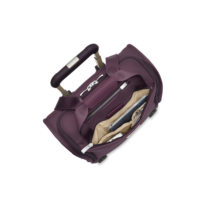 variant:46584505434304 Baseline Cabin Spinner Plum