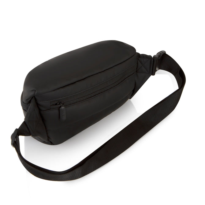 variant:43211061330112 The Puffer Waist Bag Black