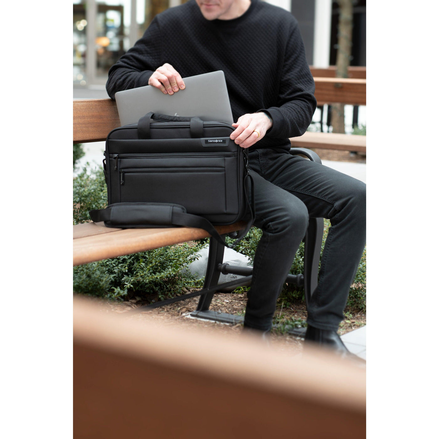 Maletín Samsonite portátil 15-16 Classic Office Case Plus - Ticaplus