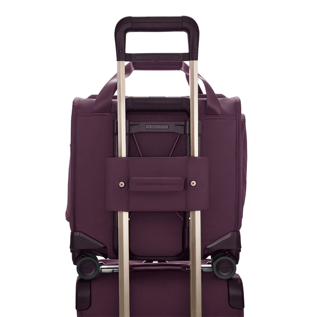 variant:46584505434304 Baseline Cabin Spinner Plum
