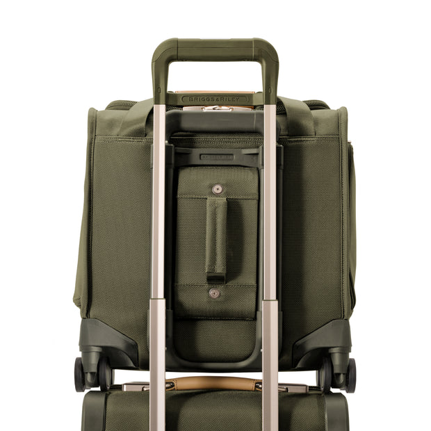 variant:43449878282432 Baseline Cabin Spinner Olive