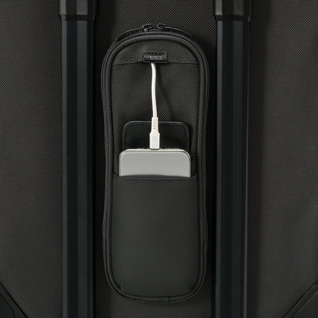 variant:43815294337216 BR Baseline Essential 2-Wheel Expandable Carry-On Black