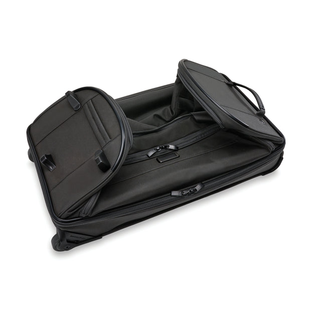 Baseline Medium 2-Wheel Duffel