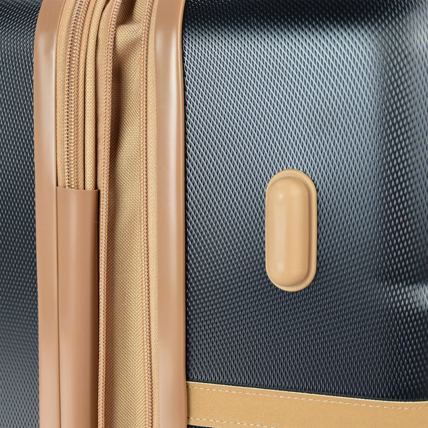 variant:46795404738752 London Fog Westbury Hardside Carry On Luggage Black & Sand